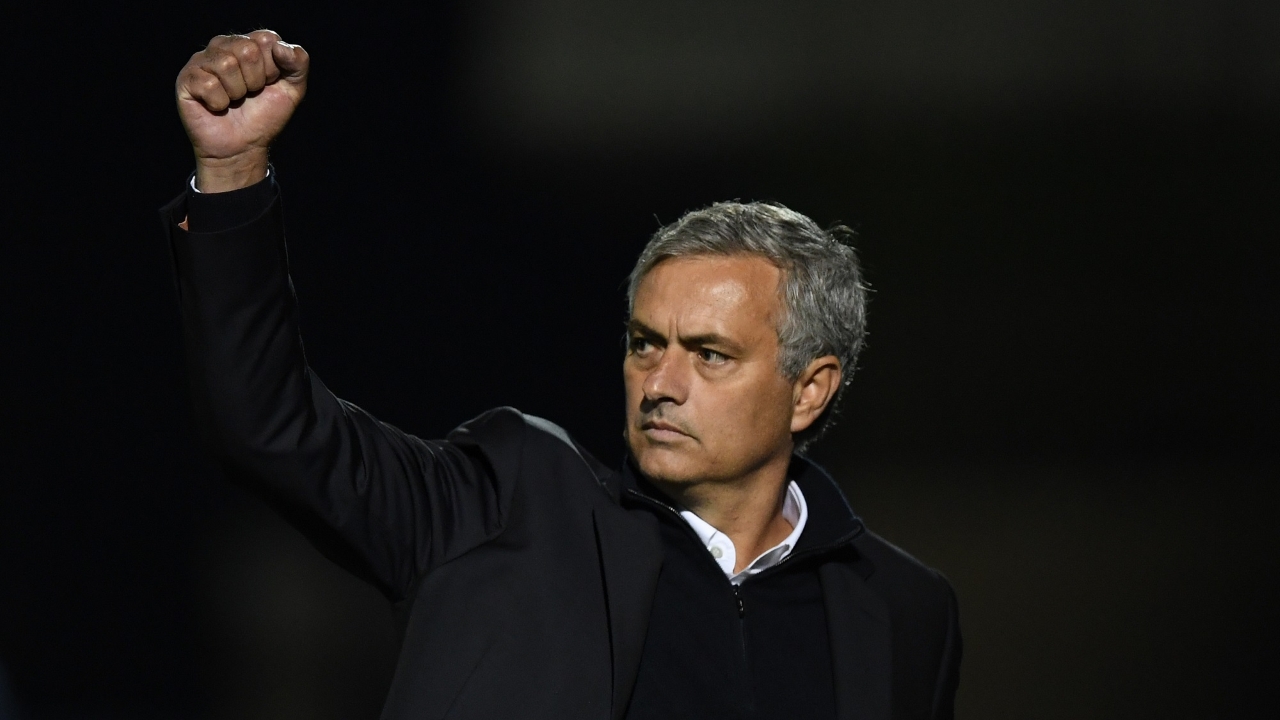 中场铁人再次踢满全场，体能状态亮眼（中场悍将再度打满90分钟，体能爆棚）