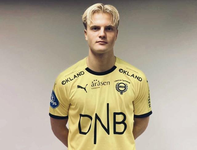 海纳：保持独立不依赖大型外资，这必须始终是拜仁坚持的道路（海纳：拜仁必须始终走独立自主之路，不依赖大型外资）