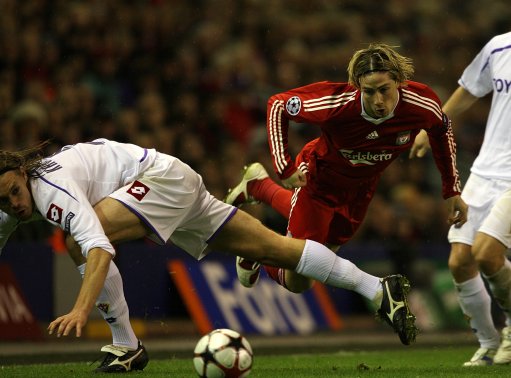 本世纪德甲戴帽数前10：莱万384场16次第1，凯恩76场10次第3（本世纪德甲帽子戏法榜前十：莱万384战16帽居首，凯恩76战10帽第三）