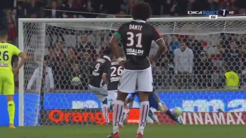 上赛季西甲最佳射手，姆巴佩领取皮奇奇奖（姆巴佩获颁皮奇奇奖，荣膺上赛季西甲射手王）