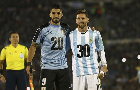 对杜达已4连胜！林昀儒两局落后5分均完成逆转 男单八强第一席出炉（对阵杜达豪取四连胜！林昀儒两局均在落后5分时逆转，率先锁定男单八强席位）