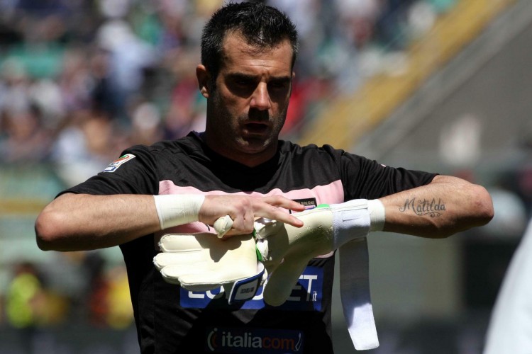 利物浦强势反弹重燃希望（利物浦强势回升，再点燃希望）