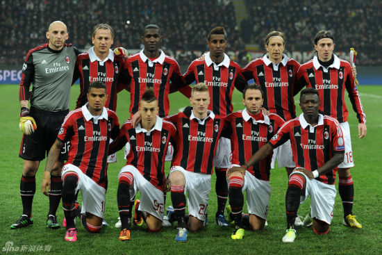 30号再续，弗林蓬社媒展示利物浦新赛季球衣