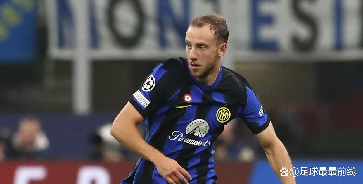 曼联旧将梅开二度：欧冠导演逆袭好戏，20场造17球太犀利（前曼联球员双响：欧冠上演逆袭好戏，20战制造17球火力爆表）