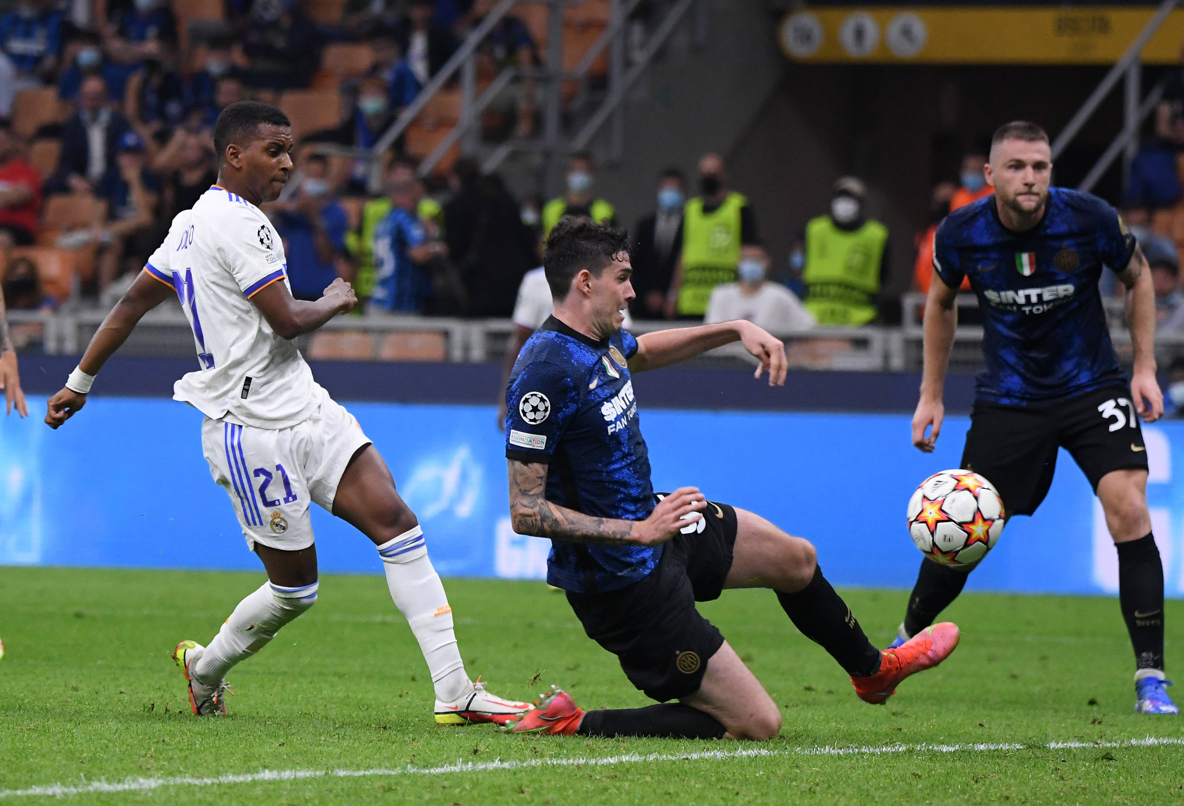 蒂尔曼：曼城大轮换？这给了球队额外的动力，我们看到了机会（蒂尔曼：曼城大轮换反倒激发我们，我们看准了机会）