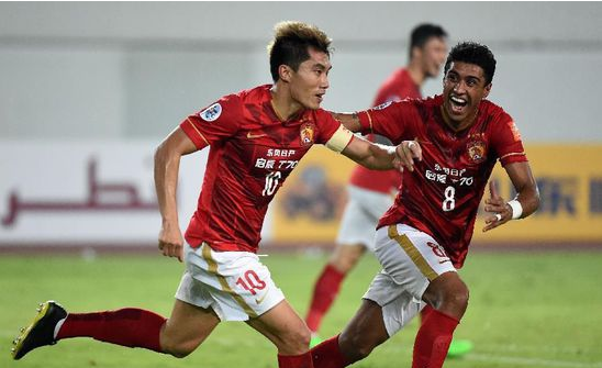 放弃阿根廷选择为意大利出战？卡斯特罗：我不能也不想那么做（改投意大利弃阿根廷？卡斯特罗：我既做不到也不愿）