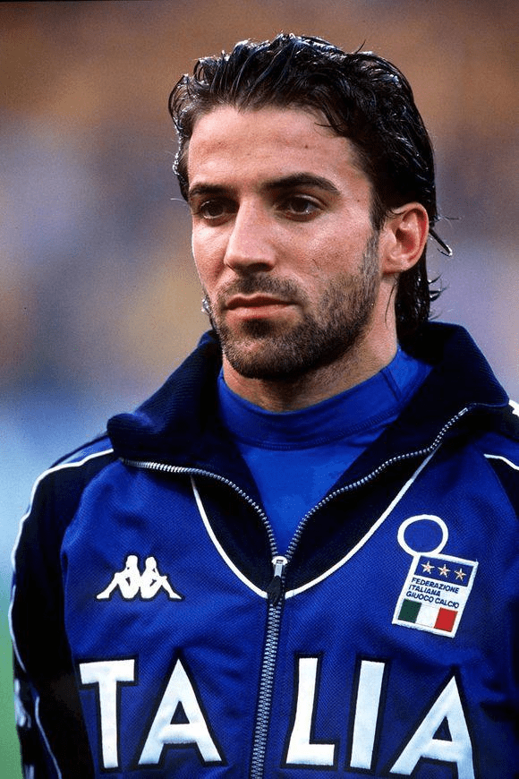 J联赛本赛季场均观众2.1万创新高，但低于中超2.57万（J联赛本季场均观众达2.1万刷新纪录，仍逊于中超2.57万）