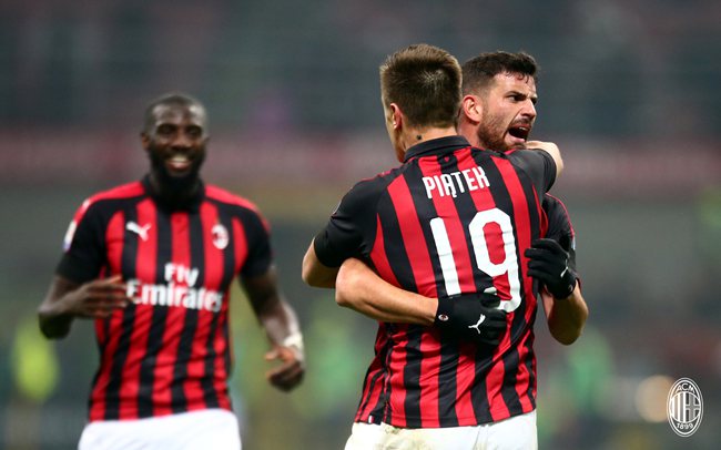 胡梅尔斯在巴黎主场回忆自己制胜的瞬间：我想念这里的角球（胡梅尔斯在巴黎主场忆致胜一刻：我怀念这片角旗区）