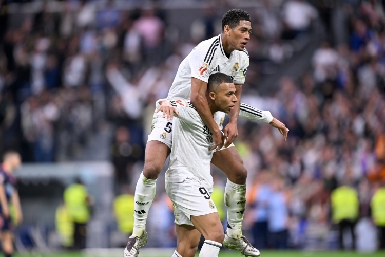 美队来了之后，就是米兰的头牌，没有疑问（美队加盟后，米兰头号球星当之无愧）