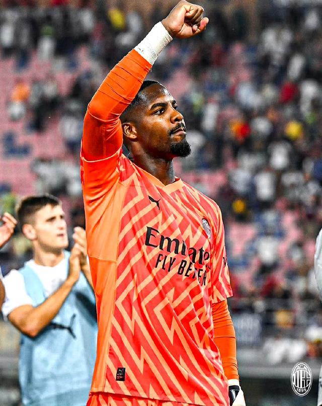 施洛特贝克：当灯光亮起、多特的主场沸腾时，我们很难被击败（施洛特贝克：灯光点亮、主场沸腾之时，多特几乎不可战胜）