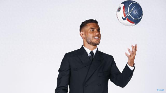 拜仁德甲霸主地位持续巩固（拜仁在德甲的统治优势日益稳固）