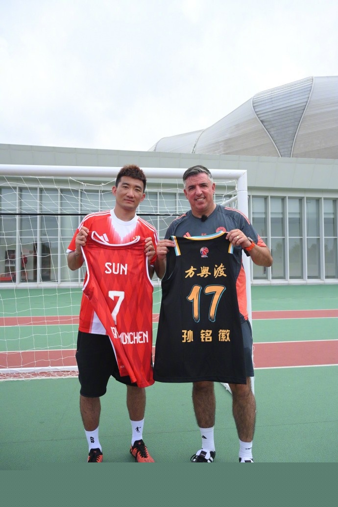 篮球NBA教练席再迎变动，多队寻求换帅