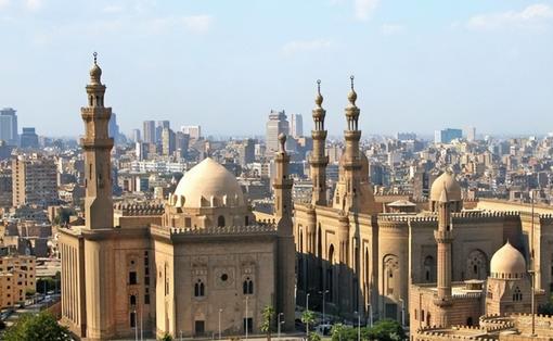 欧冠夺冠赔率：巴萨微弱优势领跑 巴黎力压枪手（欧冠夺冠赔率：巴萨以微弱优势居首，巴黎压过阿森纳）