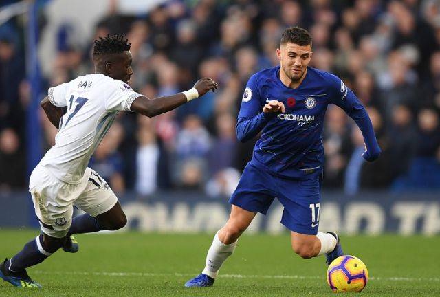 理疗师：DV9的伤和丁丁、卢卡库类似，可能需要3到5个月恢复（理疗师：DV9伤势类似丁丁和卢卡库，康复期或为3到5个月）