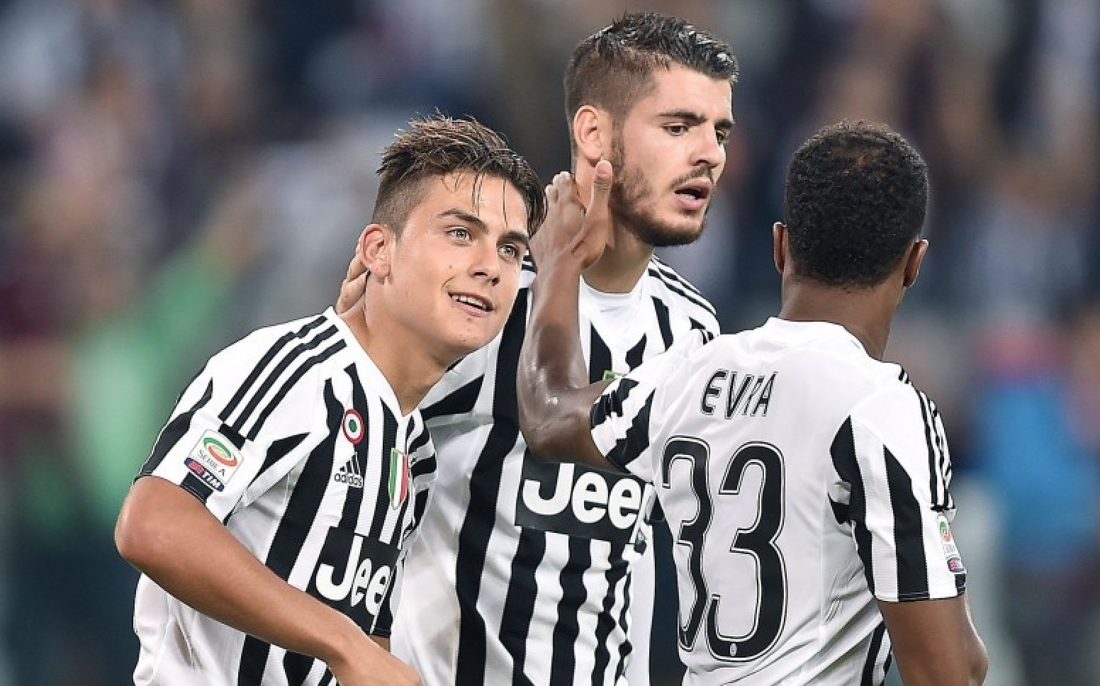 木塔力甫：邵导一直鼓励我们要有更高的目标、要前往欧洲发展（木塔力甫：邵导鼓励我们志在高远，进军欧洲）