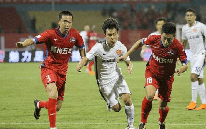 鲁尼：萨拉赫在摧毁自己在利物浦的传奇地位，做法完全错误