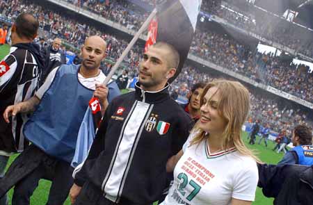 news-user-interaction